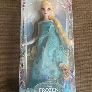 New in the box Frozen Elsa doll
